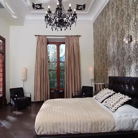 Hotel L'avenida 4*