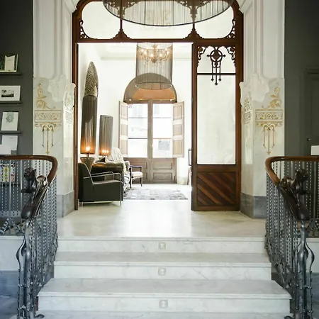L'avenida 4*