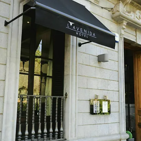 L'avenida Hotel 4*